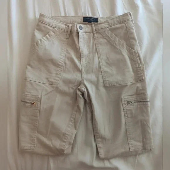 Banana Republic High Rise Cargo Utility Skinny Jean Taupe Cream 29 Petite - Picture 3 of 3